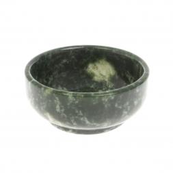 Орешница из нефрита 7х7х3 см