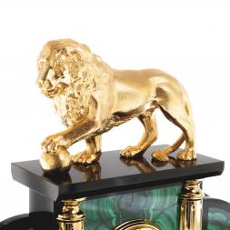 Настольный набор из малахита "Лев с шаром" с лампой