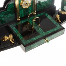 Настольный набор из малахита "Лев с шаром" с лампой