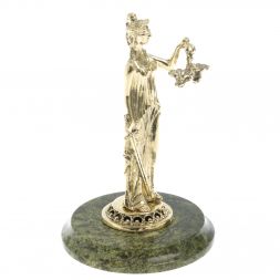 Статуэтка "Фемида" на подставке из баженовского змеевика