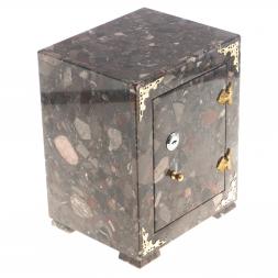 Сейф средний из конгломерата