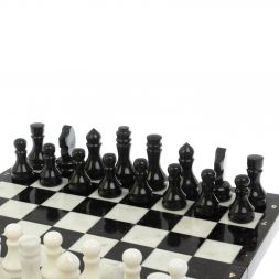 Шахматы из мрамора и гранита 3 в 1: шахматы, шашки, нарды
