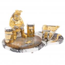 Икорница со стопками "Рыбак с санями" камень агат, мрамор Златоуст