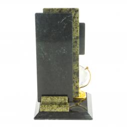 Настольные часы из камня змеевик "Глобус"