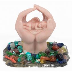 Сувенир "Ангел спящий в руках" из мрамолита