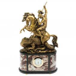 Часы каминные "Георгий Победоносец" из креноида