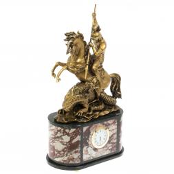 Часы каминные "Георгий Победоносец" из креноида