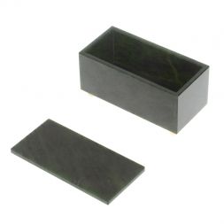 Шкатулка из нефрита 10,5х5х5,5 см