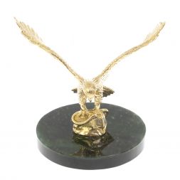 Бронзовая статуэтка "Орел" на нефрите и долерите 9х9х10 см