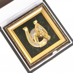 Панно "Подкова с лошадью" из нефрита