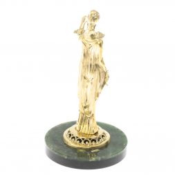 Статуэтка "Фемида" на нефрите 8х8х14,5 см