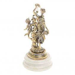 Бронзовая статуэтка "Весна" на подставке из газганского мрамора