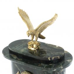 Часы "Орел" из зеленого офиокальцита и бронзы