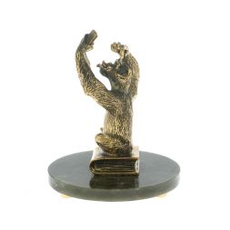 Статуэтка "Обезьяна с телефоном" на нефрите из бронзы