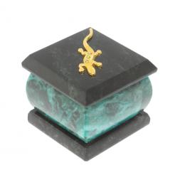 Шкатулка из змеевика ящерица со стразами 6х6х6,5 см