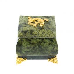 Шкатулка с ящерицей из змеевика 6х6х6 см