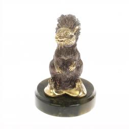 Статуэтка из бронзы "Белочка" на нефрите