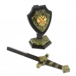 Настольный сувенир "Щит и меч" камень змеевик 10х7х28 см