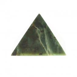Пирамида из нефрита 2,5х2,5х2 см