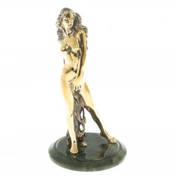 Бронзовая статуэтка "Женщина-огонь" нефрит