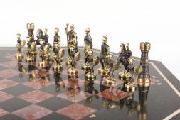 Шахматный стол фигуры "Римские" бронза лемезит
