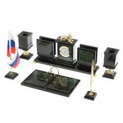 Письменный прибор "Лев" из нефрита на ножках