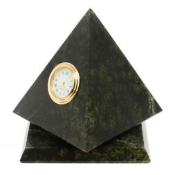 Настольные часы "Пирамида" 12,5х12,5х13,5 см вращающиеся камень змеевик