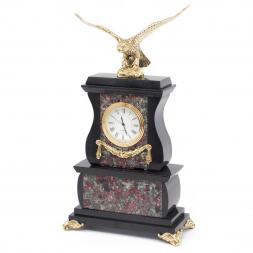 Часы "Орел" эвдиалит