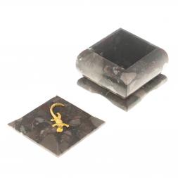 Шкатулка с ящерицей из конгломерата