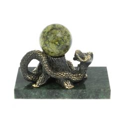 Статуэтка "Змея у пня" с шаром бронза змеевик