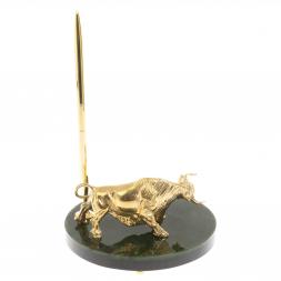 Статуэтка "Бык" с подставкой под ручку на нефрите 13х13х22 см