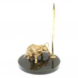 Статуэтка "Бык" с подставкой под ручку на нефрите 13х13х22 см