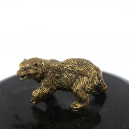 Шкатулка "Медведь" из белого мрамора и змеевика 15х15х11 см