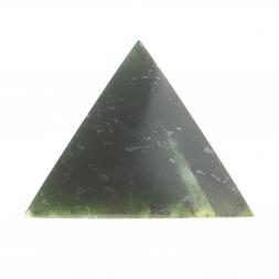 Пирамида из нефрита 3х3х2,5 см