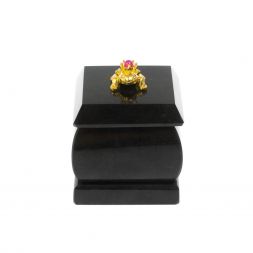 Шкатулка "Лягушка" из черного змеевика 4,5х4,5х6 см