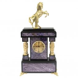 Часы "Конь с попоной" из чароита