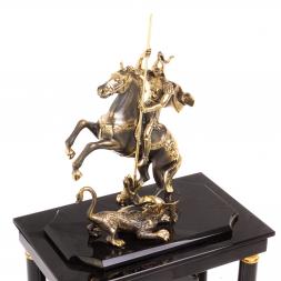 Сейф с часами "Георгий Победоносец" из черного обсидиана