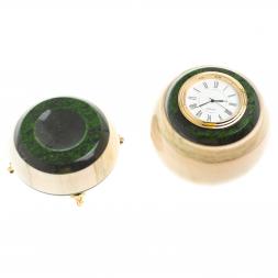 Настольные часы "Шар Антистресс" из мрамора 10,5см на подставке