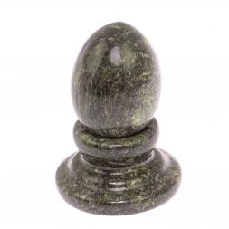 Сувенир яйцо на подставке из темно-зеленого змеевика