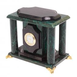 Часы из шабровского змеевика 17х12х17 см